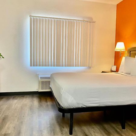 Siegel Select Flamingo Motel Las Vegas Bagian luar foto